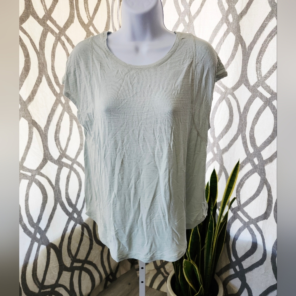 All in Motion Women's Mint Green Short Sleeve Active Wear Athletic Top
